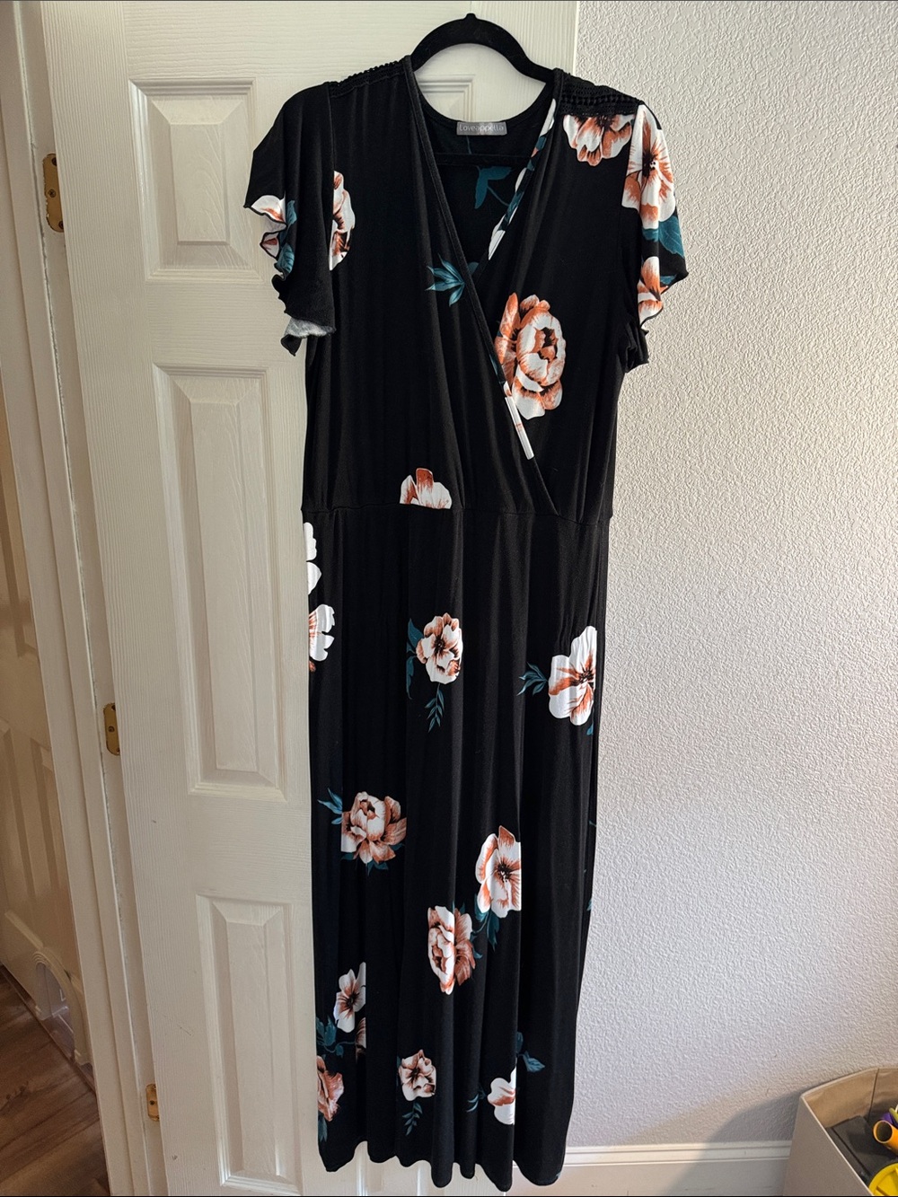 Black Floral Wrap-Style Maxi Dress - Unbranded